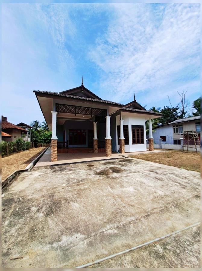 Zn Homestay Gong Badak Kampong Pengkalan Maras Ngoại thất bức ảnh